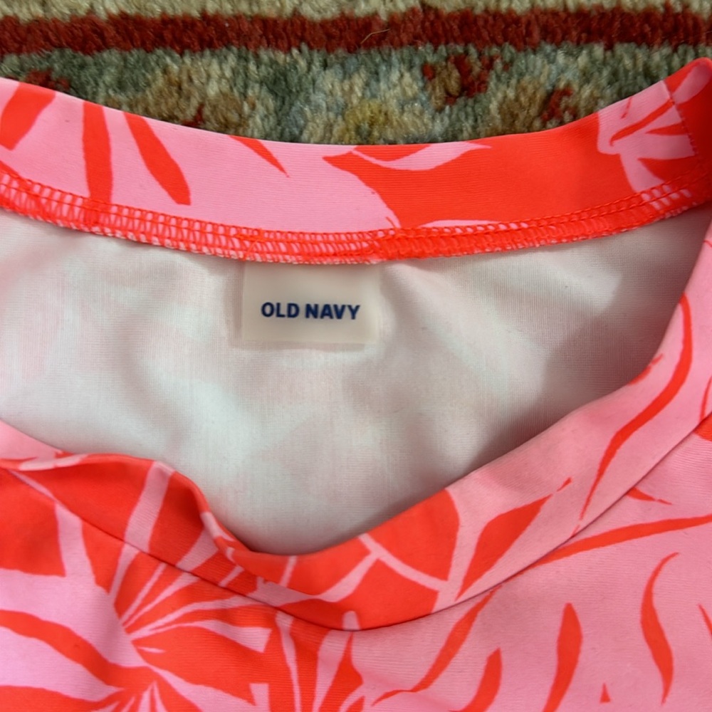 OLD NAVY l/s swim shirt and tie shorts. Good/excellent cond with minor stains. - Picture 2 of 16